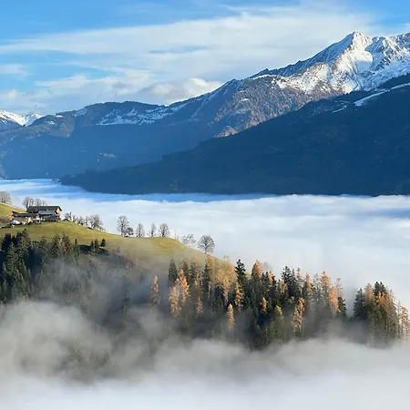 Hochleiten-gut Guest house